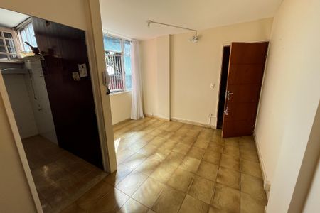 Apartamento para alugar com 55m², 2 quartos e 1 vagaSala