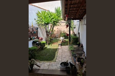 Casa à venda com 142m², 3 quartos e 2 vagas