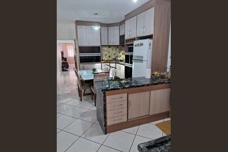 Casa à venda com 142m², 3 quartos e 2 vagas
