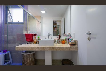 Apartamento para alugar com 115m², 3 quartos e 2 vagasBanheiro da Suíte 1
