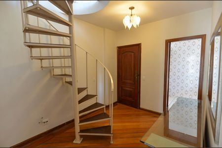 Apartamento à venda com 170m², 3 quartos e 2 vagasSala