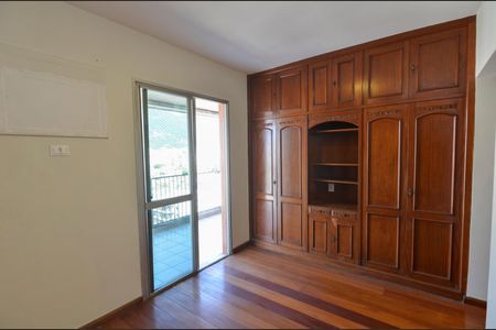 Apartamento à venda com 170m², 3 quartos e 2 vagasSuíte