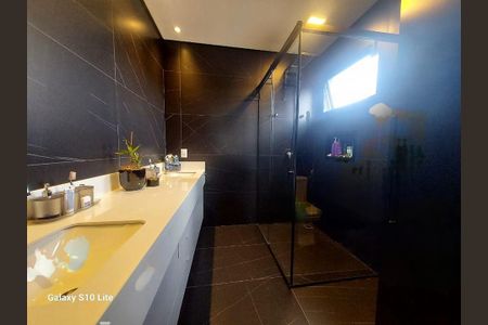 Casa à venda com 476m², 4 quartos e 5 vagas