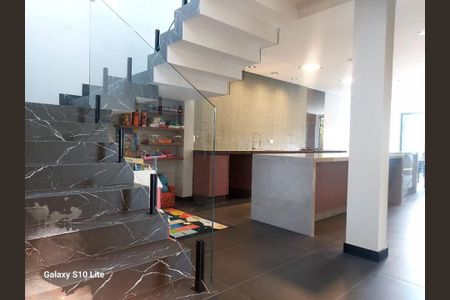 Casa à venda com 476m², 4 quartos e 5 vagas