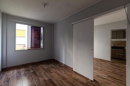 Banheiro de apartamento para alugar com 1 quarto, 38m² em Vila Nova, Porto Alegre