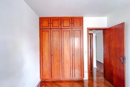 Apartamento à venda com 92m², 3 quartos e 1 vagaQuarto 3 - Armários