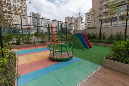 Apartamento à venda com 162m², 4 quartos e 2 vagasÁrea comum - Playground