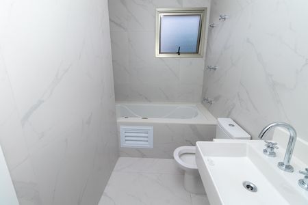 Apartamento à venda com 162m², 4 quartos e 2 vagasBanheiro da Suíte 1
