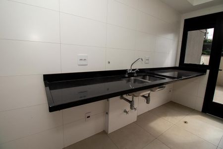 Apartamento à venda com 251m², 3 quartos e 2 vagasCozinha