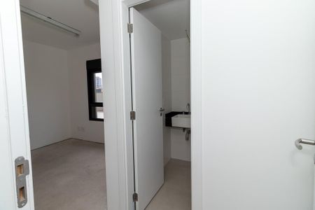 Apartamento à venda com 251m², 3 quartos e 2 vagasSuíte 2