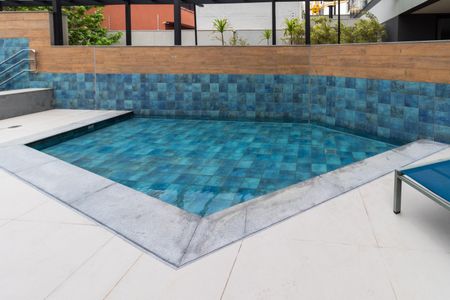 Apartamento à venda com 251m², 3 quartos e 2 vagasÁrea comum - Piscina