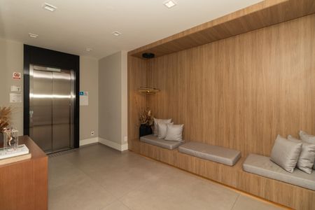 Apartamento à venda com 251m², 3 quartos e 2 vagasHall