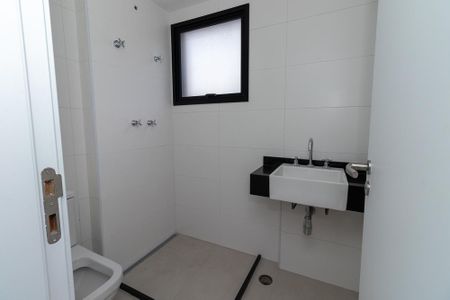 Apartamento à venda com 151m², 3 quartos e 2 vagasBanheiro da Suíte 2
