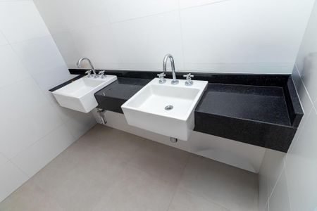 Apartamento à venda com 151m², 3 quartos e 2 vagasBanheiro da Suíte 3