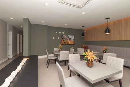 Apartamento à venda com 151m², 3 quartos e 2 vagasÁrea comum - Salão de festas