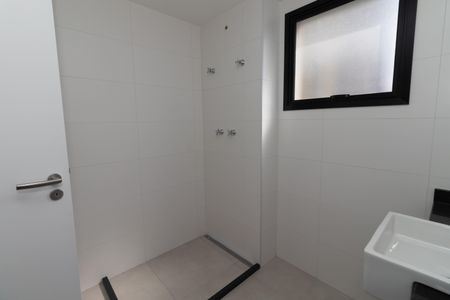 Apartamento à venda com 151m², 3 quartos e 2 vagasBanheiro da Suíte 1