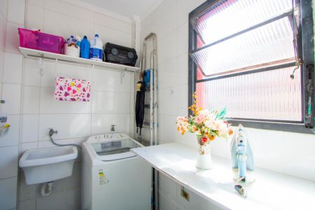 Apartamento à venda com 140m², 3 quartos e 1 vaga Apartamento à venda com 140m², 3 quartos e 1 vagaÁrea de serviço