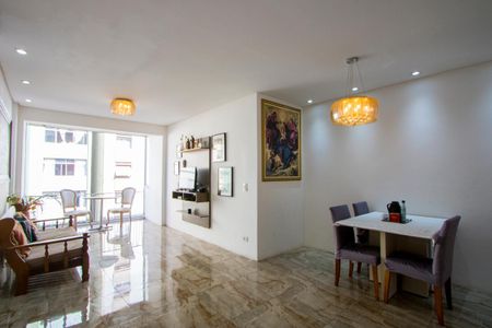 Apartamento à venda com 140m², 3 quartos e 1 vaga Apartamento à venda com 140m², 3 quartos e 1 vagaSala