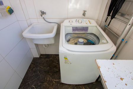 Apartamento à venda com 140m², 3 quartos e 1 vaga Apartamento à venda com 140m², 3 quartos e 1 vagaÁrea de serviço