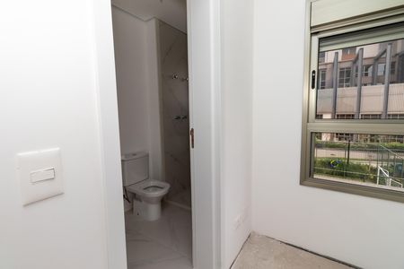 Apartamento à venda com 222m², 4 quartos e 3 vagas Apartamento à venda com 222m², 4 quartos e 3 vagasSuíte 2