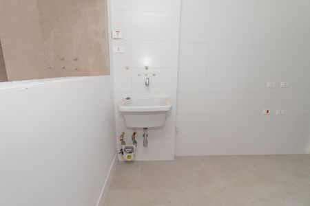 Apartamento à venda com 222m², 4 quartos e 3 vagas Apartamento à venda com 222m², 4 quartos e 3 vagasBanheiro de Serviço