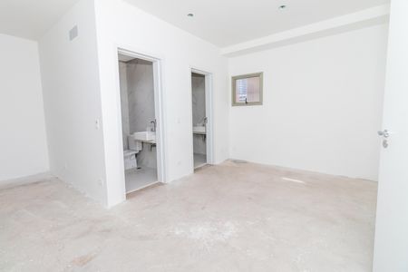 Apartamento à venda com 222m², 4 quartos e 3 vagas Apartamento à venda com 222m², 4 quartos e 3 vagasCloset da Suíte 4