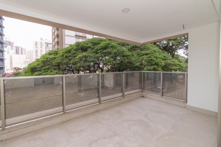 Apartamento à venda com 222m², 4 quartos e 3 vagas Apartamento à venda com 222m², 4 quartos e 3 vagasVaranda da Sala