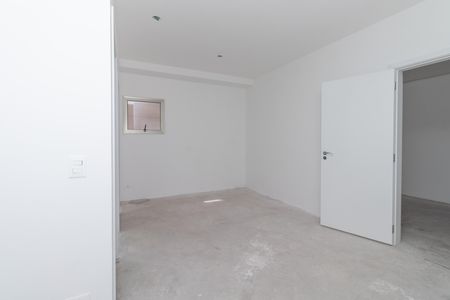 Apartamento à venda com 222m², 4 quartos e 3 vagas Apartamento à venda com 222m², 4 quartos e 3 vagasCloset da Suíte 4