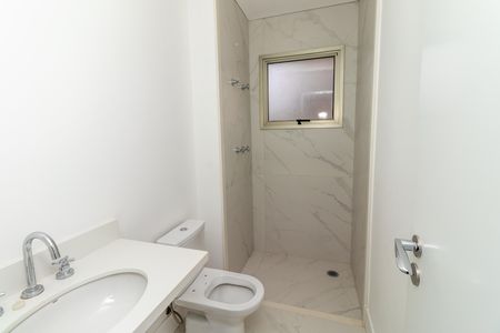 Apartamento à venda com 222m², 4 quartos e 3 vagas Apartamento à venda com 222m², 4 quartos e 3 vagasBanheiro da Suíte 3