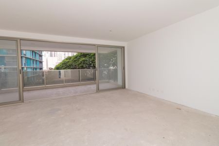 Apartamento à venda com 222m², 4 quartos e 3 vagas Apartamento à venda com 222m², 4 quartos e 3 vagasSala