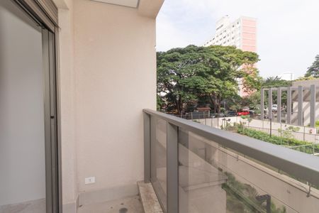 Apartamento à venda com 222m², 4 quartos e 3 vagas Apartamento à venda com 222m², 4 quartos e 3 vagasVista da Sacada da Suíte 4