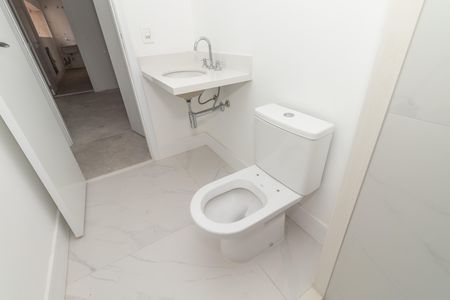 Apartamento à venda com 222m², 4 quartos e 3 vagas Apartamento à venda com 222m², 4 quartos e 3 vagasBanheiro da Suíte 3