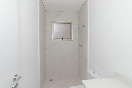 Apartamento à venda com 222m², 4 quartos e 3 vagas Apartamento à venda com 222m², 4 quartos e 3 vagasBanheiro da Suíte 1