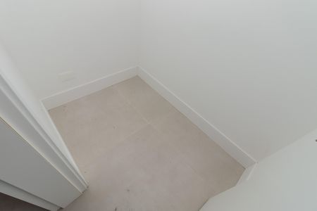 Apartamento à venda com 222m², 4 quartos e 3 vagas Apartamento à venda com 222m², 4 quartos e 3 vagasDespensa