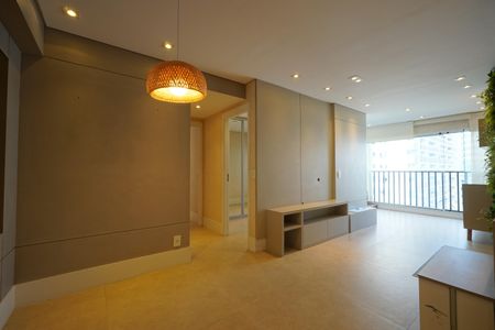 Sala de apartamento à venda com 2 quartos, 68m² em Vila Dom Pedro I, São Paulo