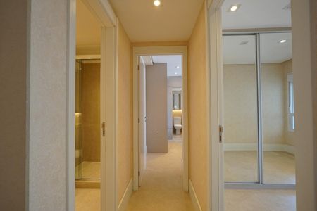 Apartamento à venda com 68m², 2 quartos e 1 vagaCorredor
