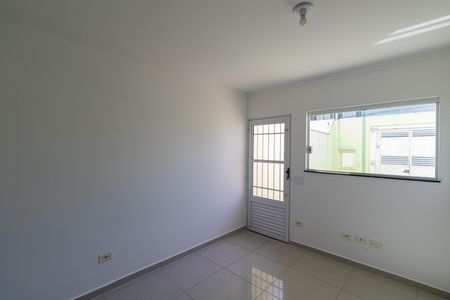 Casa para alugar com 80m², 2 quartos e 1 vagaSala