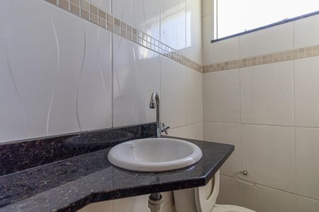 Casa para alugar com 80m², 2 quartos e 1 vagaLavabo