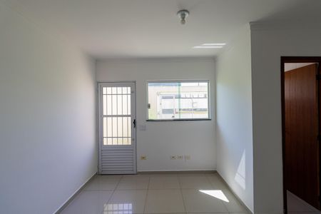 Casa para alugar com 80m², 2 quartos e 1 vagaSala