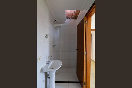 Banheiro Suíte 1 de casa para alugar com 2 quartos, 80m² em Ponte Rasa, São Paulo