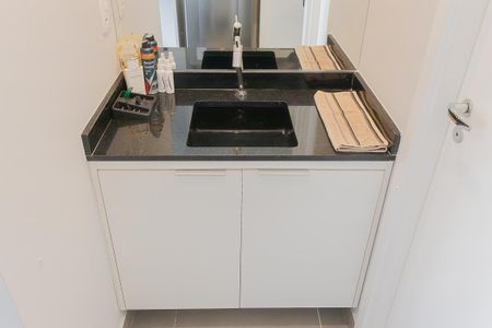 Apartamento à venda com 27m², 1 quarto e sem vaga Apartamento à venda com 27m², 1 quarto e sem vagaBanheiro