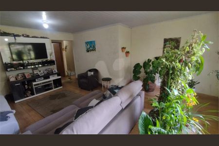 Casa à venda com 2 quartos, 170m² em Jardim Guanhembu, São Paulo