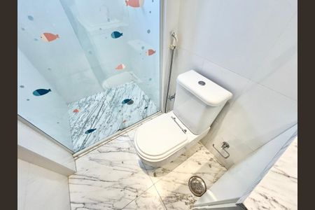 Apartamento à venda com 127m², 3 quartos e 3 vagasBanheiro da Suíte 2