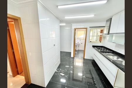 Apartamento à venda com 127m², 3 quartos e 3 vagasCozinha