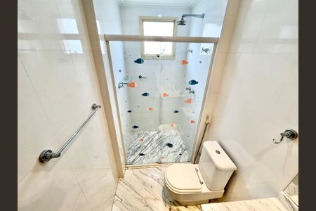 Apartamento à venda com 127m², 3 quartos e 3 vagasBanheiro da Suíte 2