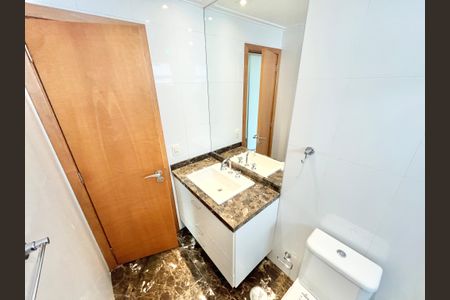Apartamento à venda com 127m², 3 quartos e 3 vagasBanheiro da Suíte 3