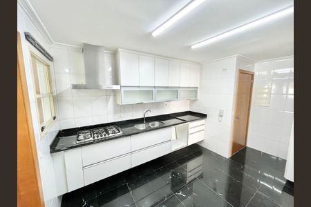 Apartamento à venda com 127m², 3 quartos e 3 vagasCozinha