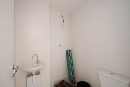 Banheiro  de apartamento para alugar com 1 quarto, 30m² em Vila Gustavo, São Paulo