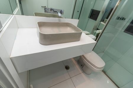 Apartamento para alugar com 210m², 4 quartos e 3 vagasBanheiro da Suíte 2
