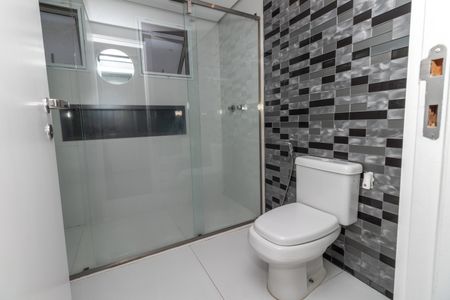 Apartamento para alugar com 210m², 4 quartos e 3 vagasBanheiro da Suíte Master